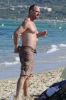 gallery_enlarged-christopher-meloni-shirtless-beach-06142010-10.jpg