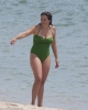 50s_style_swimsuit_on_the_beach2.jpg