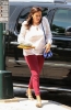 Mariska+Hargitay+Mariska+Hargitay+Grabs+Salad+XAh_TXffNLHx.jpg
